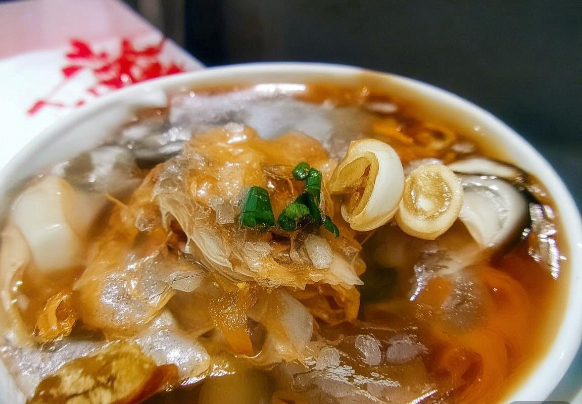 拜仁慕尼黑0-2不敌皇马，欧冠四分之一决赛遗憾出局(图2)