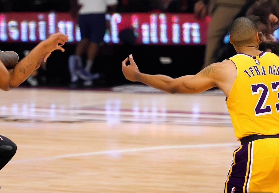 2007年NBA科比VS纳什经典对决回顾：湖人太阳战影响解析(图3)